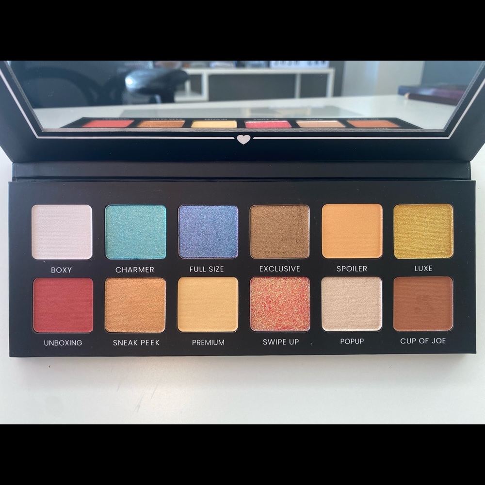 Eyeshadow Palette